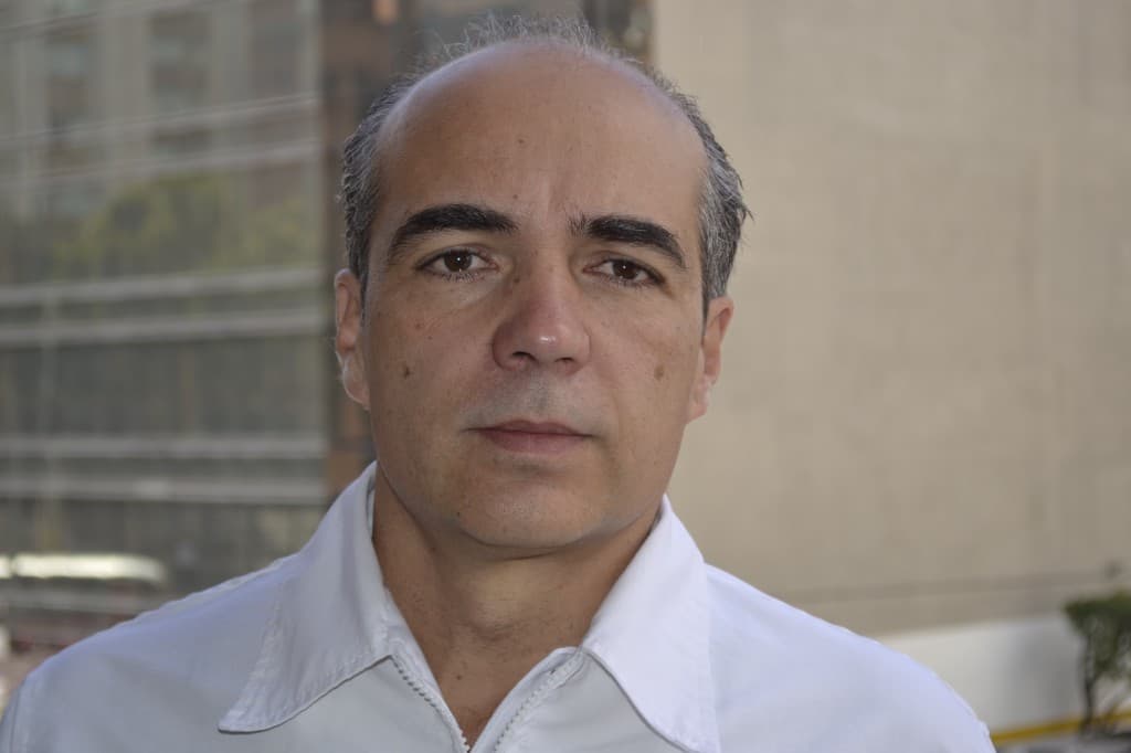 Dr. Mauricio Durán - Especialista en Implantes